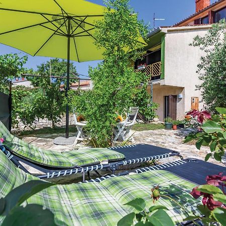 2 Bedroom Awesome Apartment In Винкуран Экстерьер фото