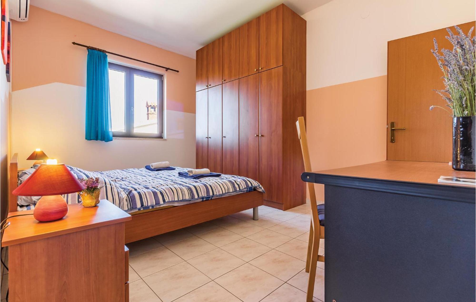 2 Bedroom Awesome Apartment In Винкуран Экстерьер фото
